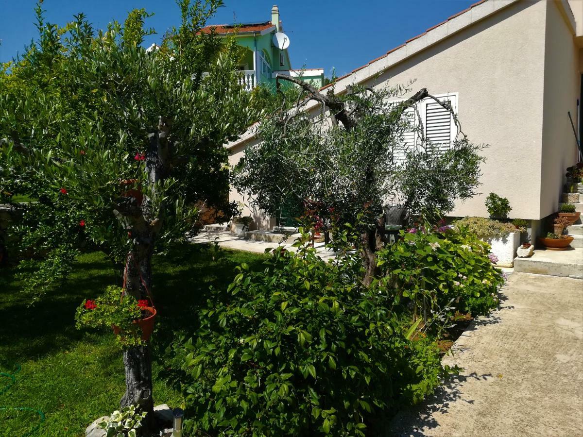 Olive Grove Διαμέρισμα Βόντιτσε Εξωτερικό φωτογραφία